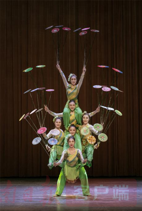 前身是"长胜刀山班,始建于1937年,是国有独资的大型杂技艺术表演团体