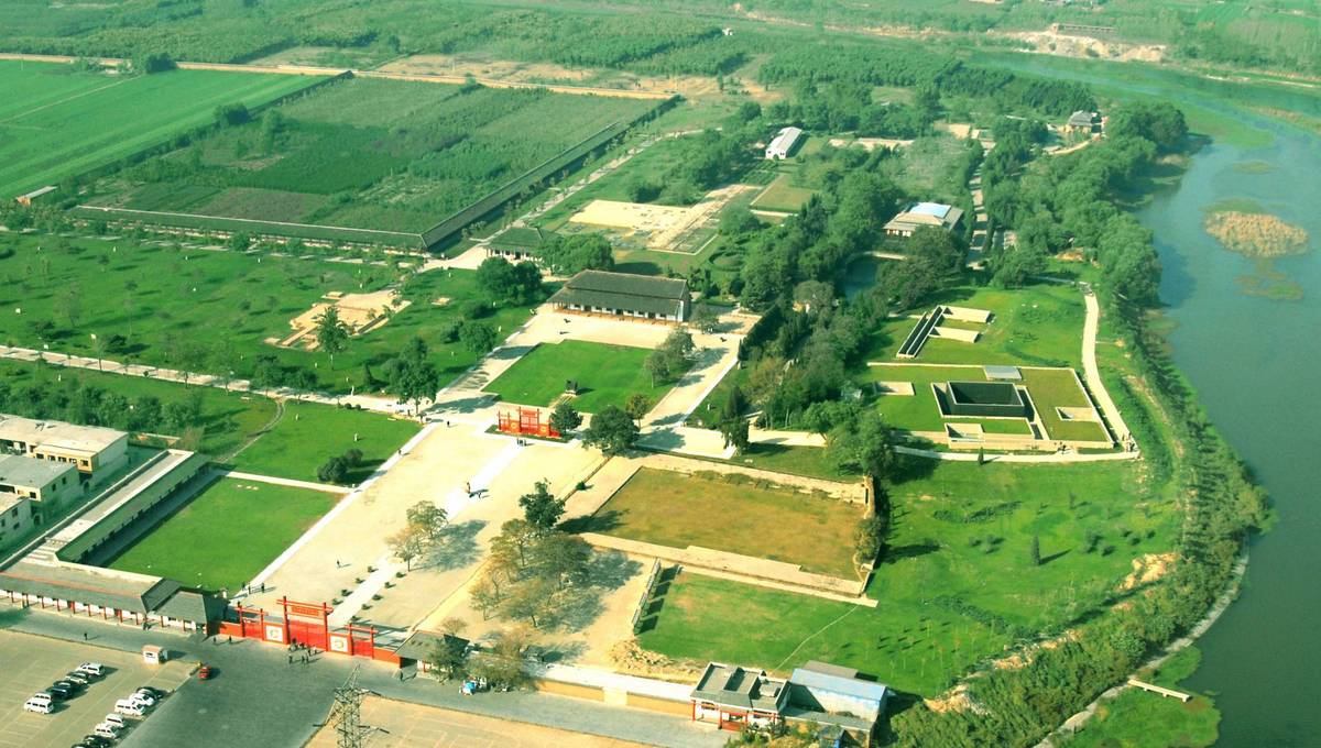 殷墟鸟瞰图"2021年4月以来,安阳市积极申报红旗渠纪念馆,殷墟和马氏