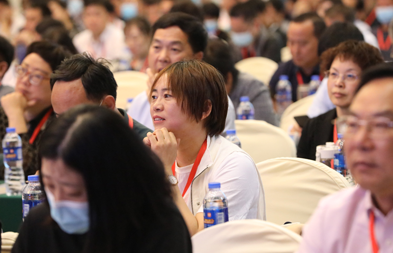 首届中原基础教育改革发展论坛在南京举行