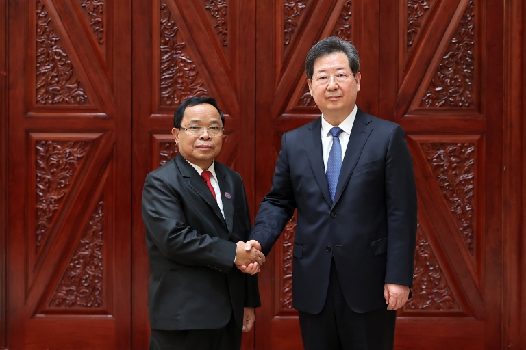 Lou Yangsheng met with a member of the Political Bureau of the Laos Revolutionary Party, Secretary of the Central Commission for Discipline Inspection, and Director of the State Administration of Supe
