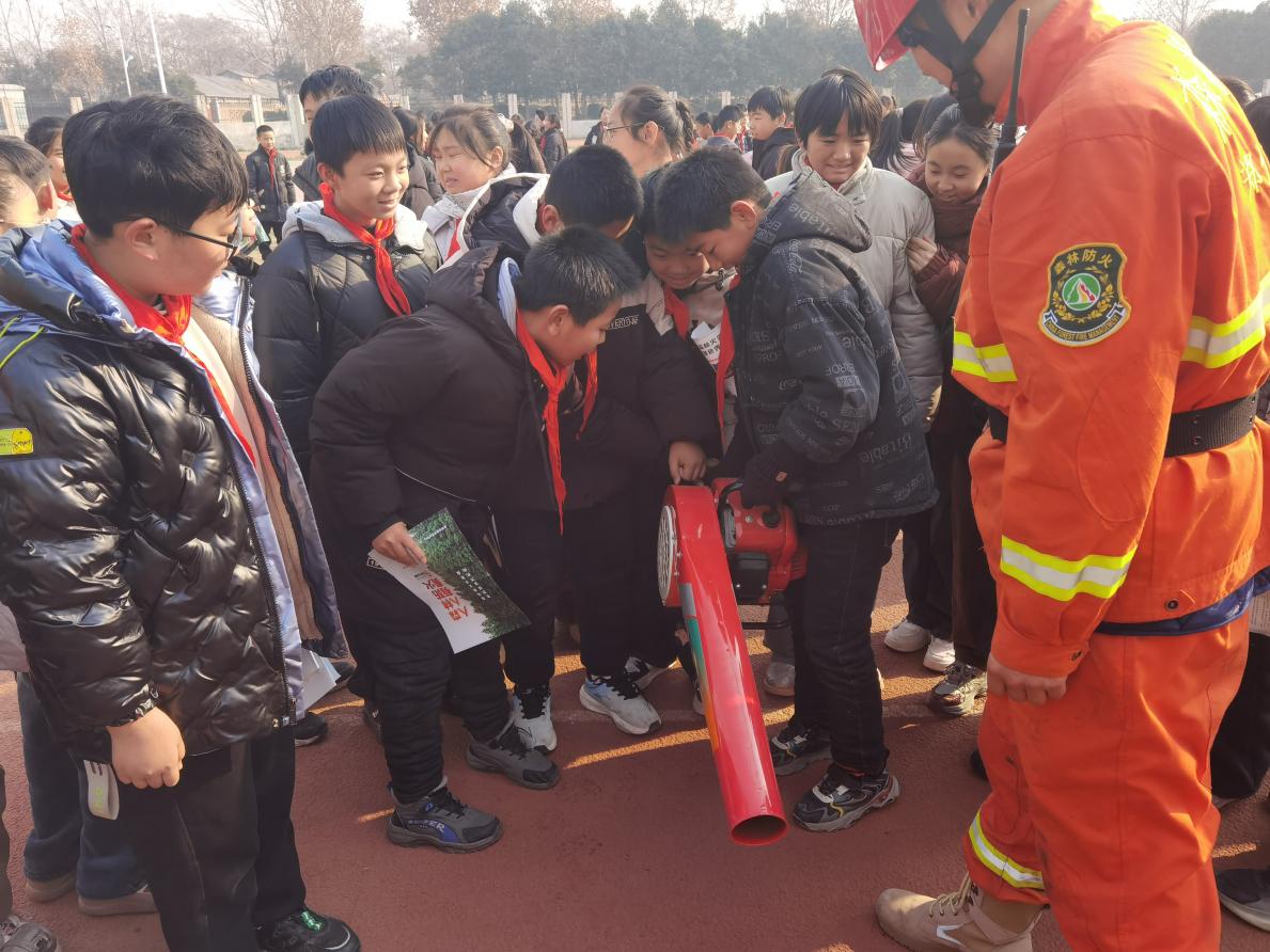 新郑市森林防火进校园 携手筑牢防火线