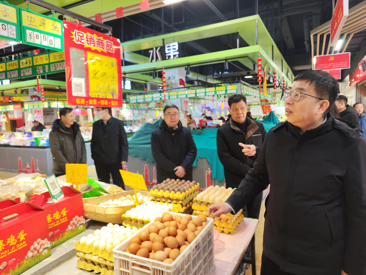 杨宝军到郑州开展重要民生商品稳价保质调研工作