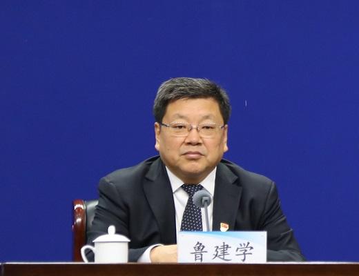 感谢王厅长的详实解读,接下来,请鲁建学先生介绍法治河南建设有关情况