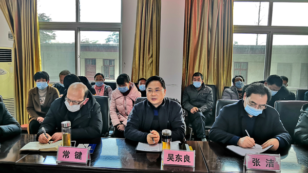 助推河南柞蚕产业可持续发展研讨会 在河南省蚕业科学研究院科研基地召开