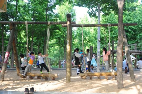 绿博园：花红柳绿翠意浓 夏日旅游正当时