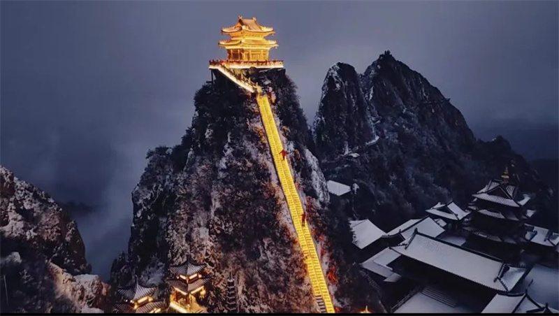 行走河南·读懂中国 | 雪后老君山颜值爆表