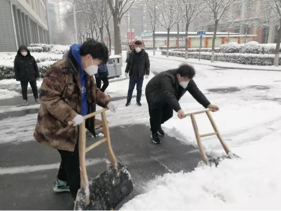 雪中人