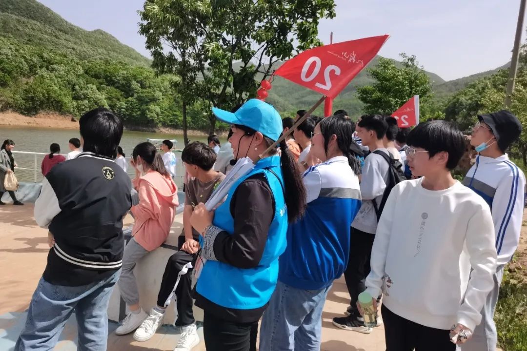 行走河南·读懂中国丨九峰山研学基地迎来2023年首个千人研学团
