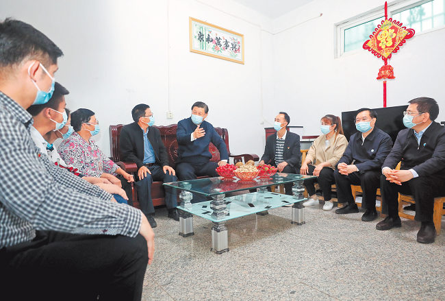 “吃水不忘挖井人”