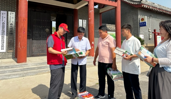 省乡村产业中心开展  “送政策、送科技、送文化、送关爱”下乡志愿服务