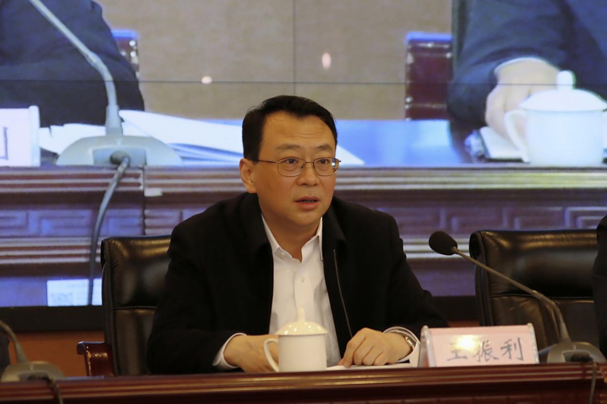 坚定信心 踔厉奋发 <br><br>努力开创商务高质量发展新局面 坚定信心 踔厉奋发 <br><br>努力开创商务高质量发展新局面