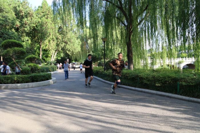 省应急管理厅举行“八一”建军节纪念跑活动