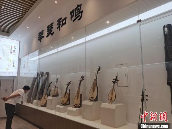 【行走河南·读懂中国】兰考“音乐小镇”：一棵泡桐树“长”出大产业