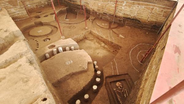 央媒看河南丨河南黄山遗址发现6000多年前粮仓群