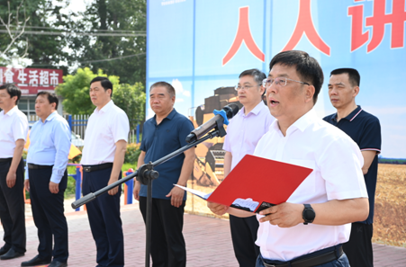河南省2023年“農(nóng)機(jī)安全生產(chǎn)月安全宣傳咨詢?nèi)铡被顒?dòng)在通許縣舉行