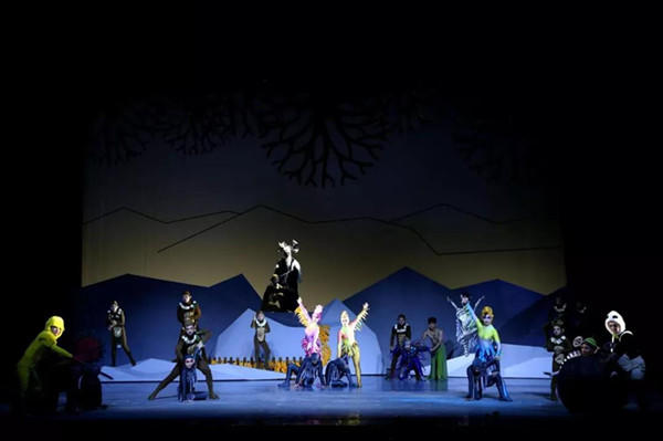 大型儿童杂技剧《槐树爷爷》 惊艳亮相万岁山