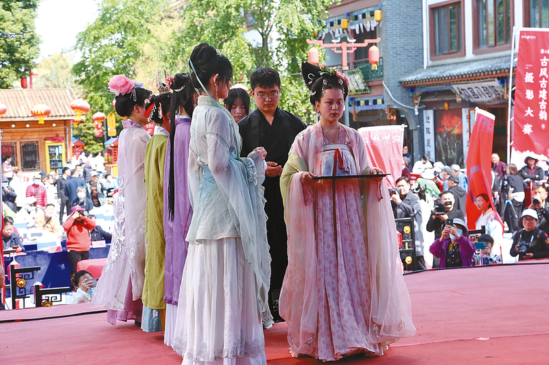 驻马店皇家驿站汉服文化节暨第二届“古风、古建、古韵”摄影大赛启动