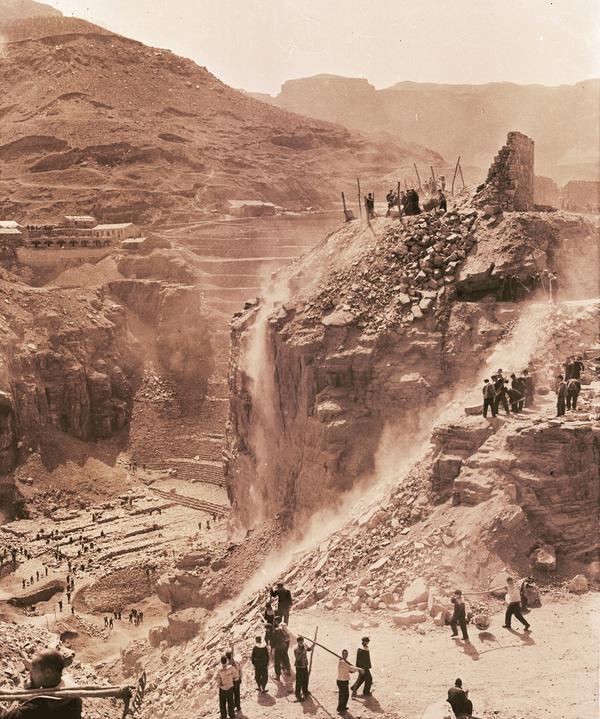 Hongqi Canal Spirit Inspires People