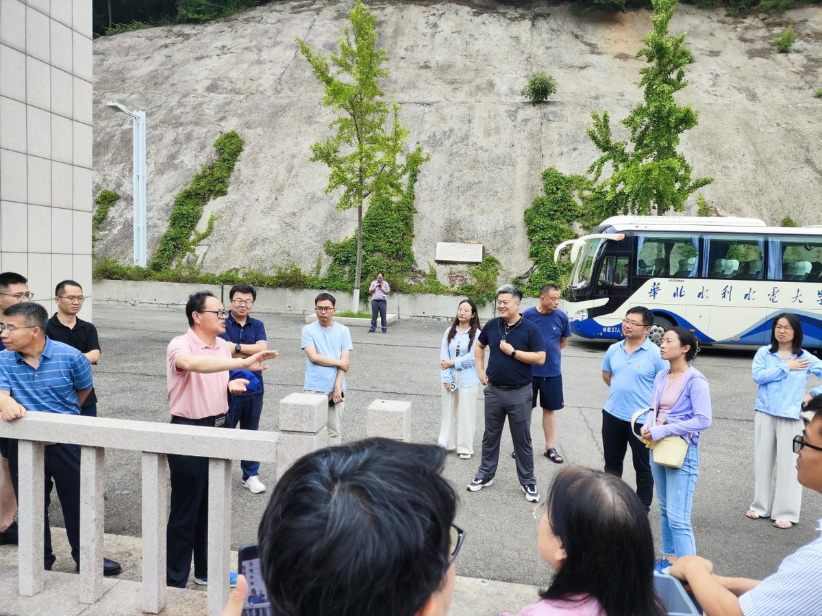 华北水利水电大学水利学院水工系教工党支部赴信阳南湾水库、何家冲开展系列主题党日活动