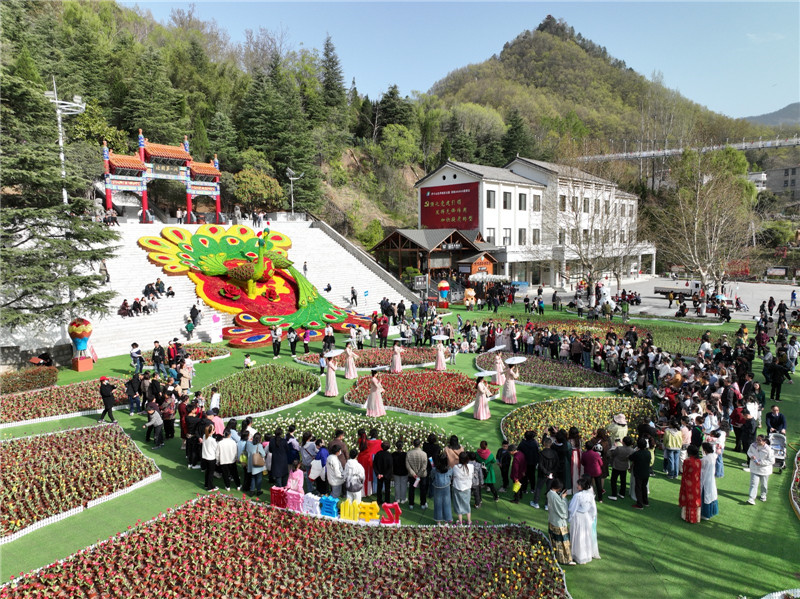 奋进三十载 匠心赢未来——洛阳栾川鸡冠洞景区开放经营30周年 奋进三十载 匠心赢未来——洛阳栾川鸡冠洞景区开放经营30周年