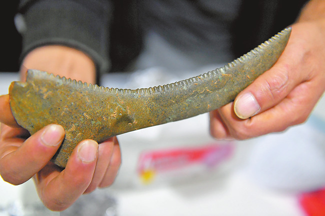 裴李岗遗址考古发掘研究取得新进展——发现距今三万年的旧石器晚期遗存