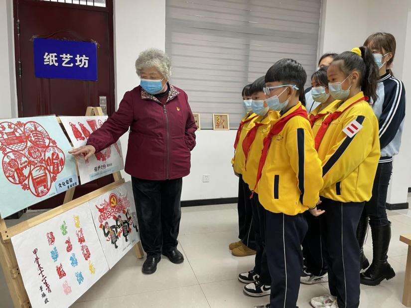 安阳殷都区：剪纸映初心 传承甲骨文