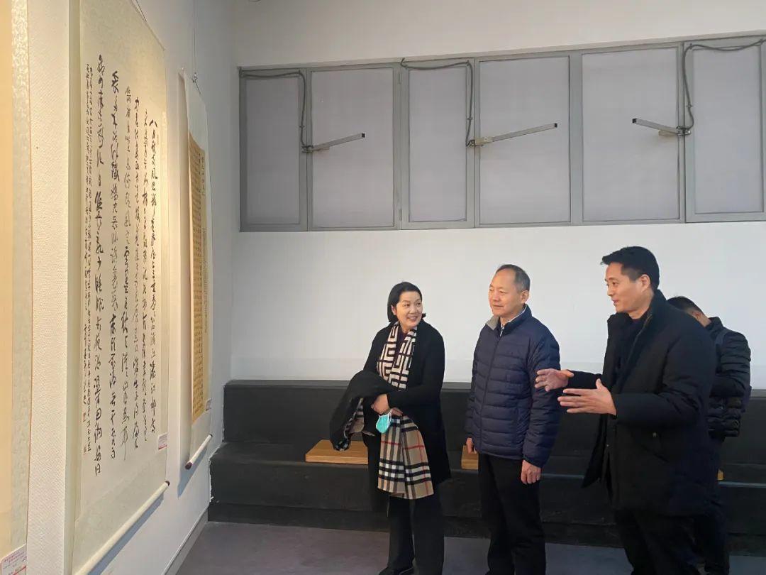 省生态环境厅组织参观红旗渠杯书画展