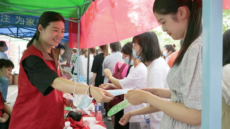 助力高考  水到渠成 ---河南省女子监狱深入开展“我为群众办实事”实践活动