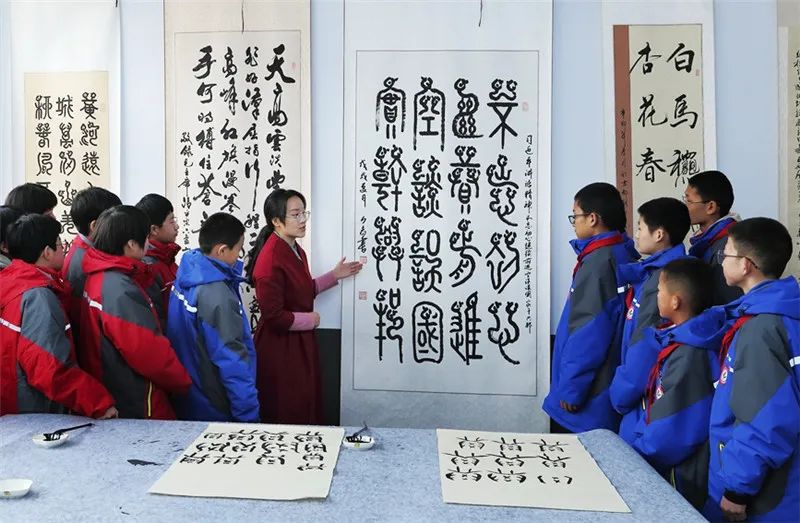 殷墟文化 | 安阳：甲骨文书写“开学第一课”