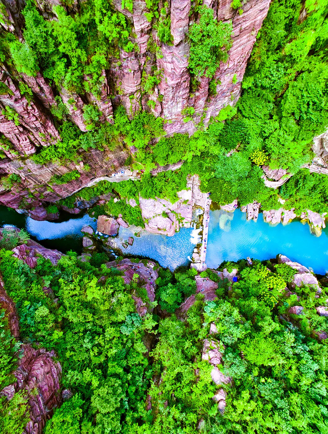 冲上云霄，俯瞰云台山万千变化