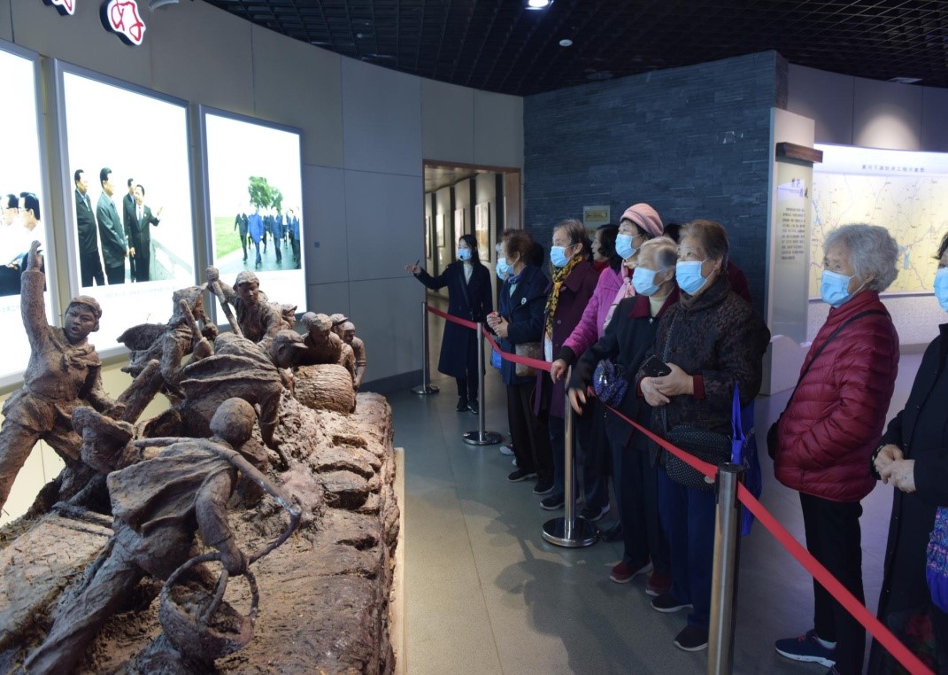 省发展改革委离退休女同志“三八妇女节” 参观黄河博物馆