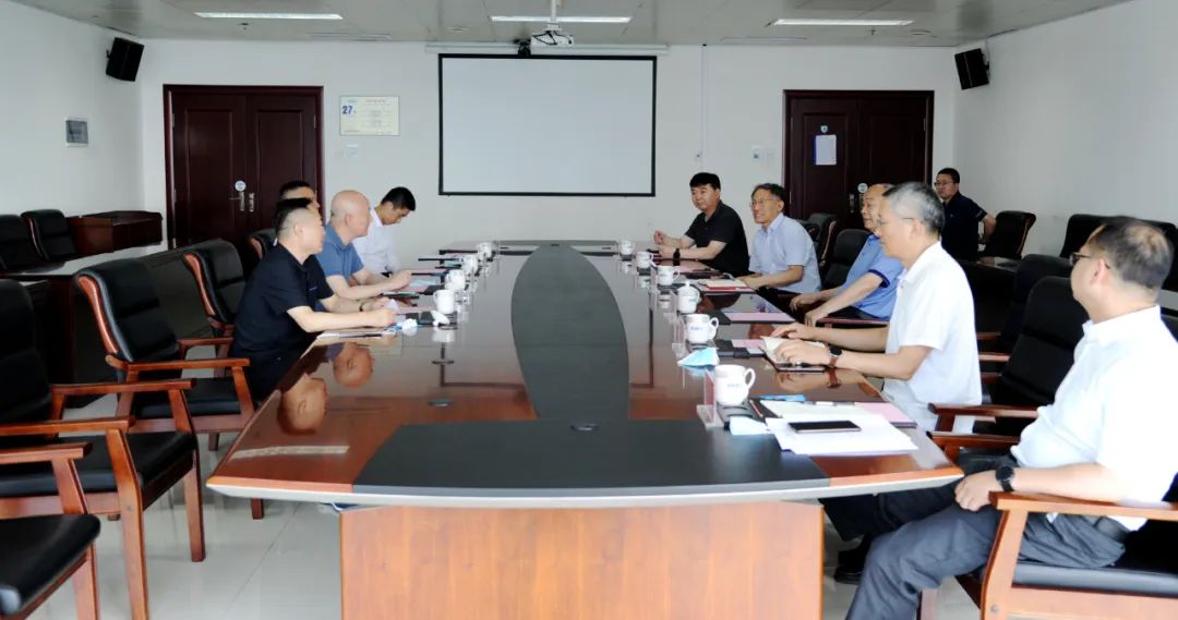 河南能源：中国健康产业投资基金客人来访