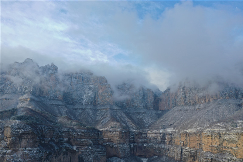 雪后太行大峡谷银装素裹 美景如画