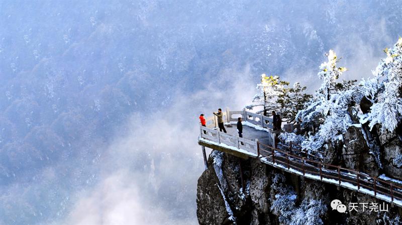 尧山雪景图片