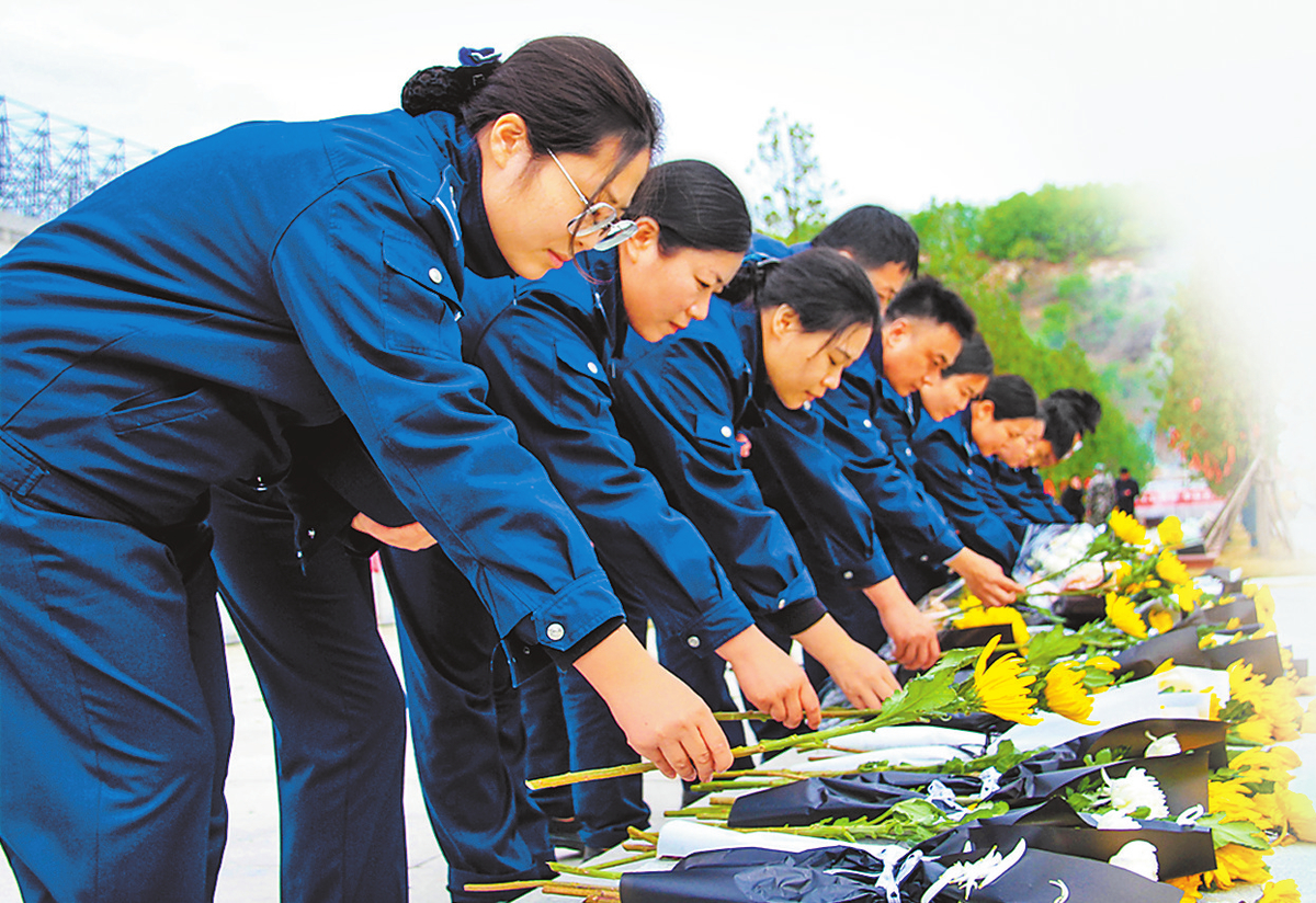 祭英烈 爱国防