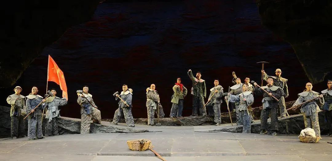 豫疆情文化行河南省精品话剧展演活动3月11日兵团演出成功
