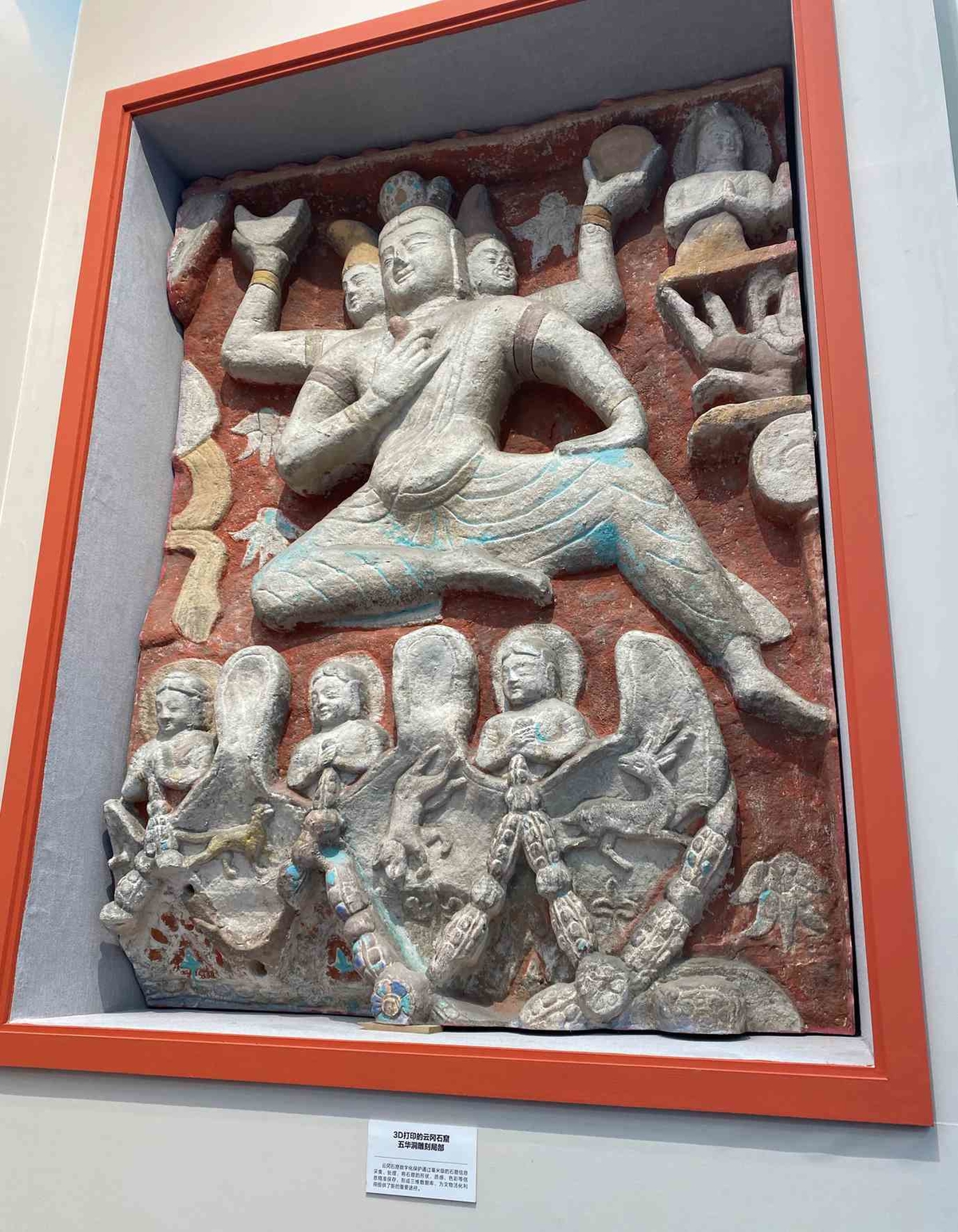 从“奋进新时代”主题成就展看全国各地文化建设亮点
