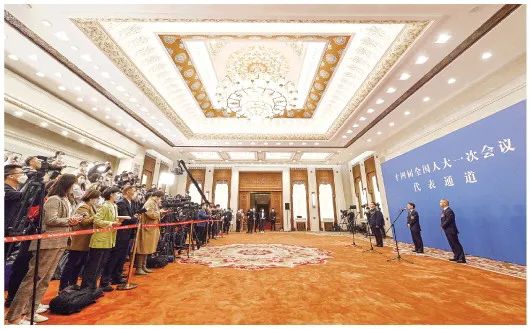 全国两会上感悟全过程人民民主的真谛