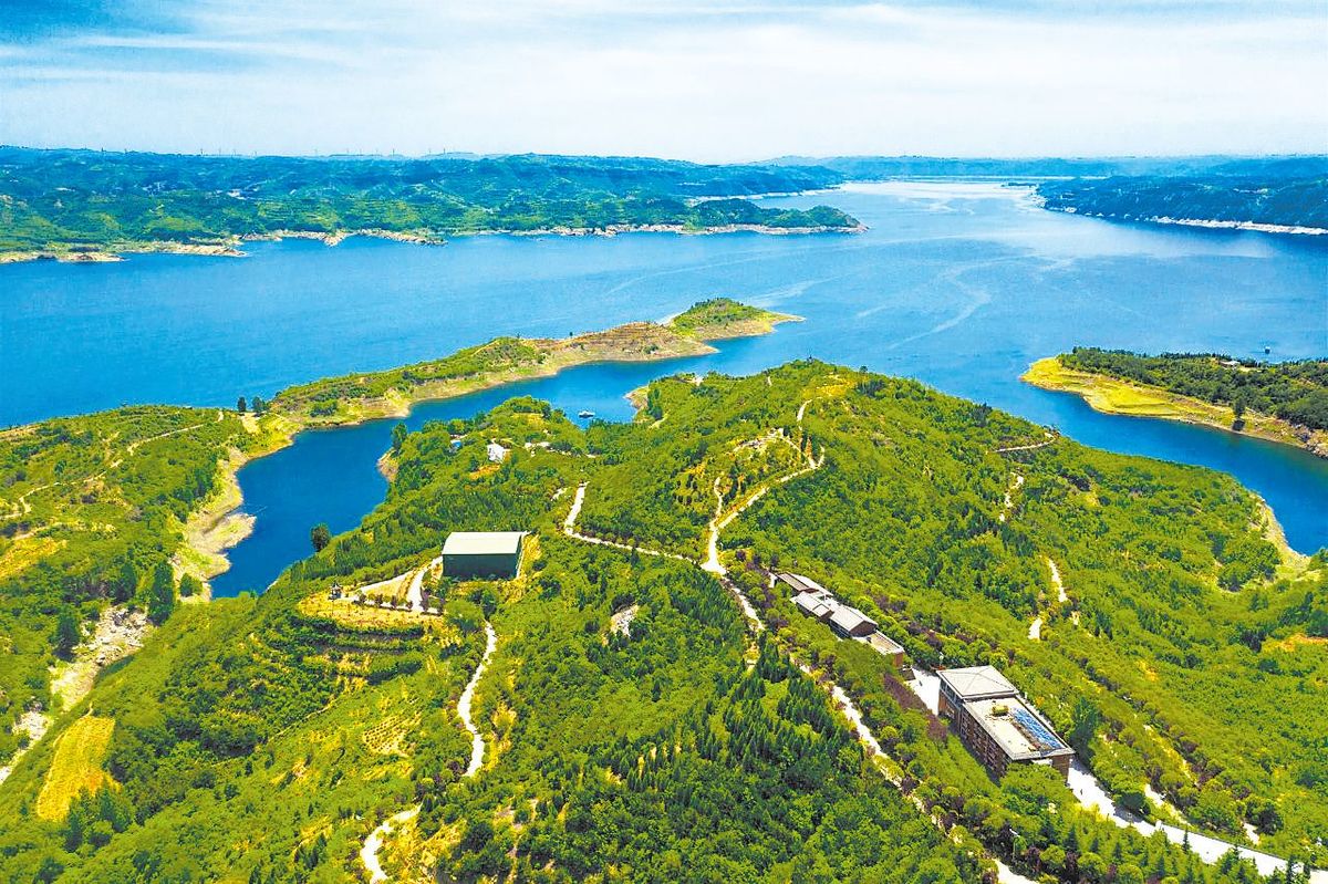 大河两岸满目新