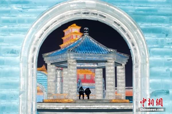 前沿观察丨旅游成了“新年俗”，“最长”春节里“龙游四海”