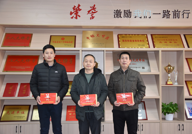 省商务厅开展志愿服务关爱活动