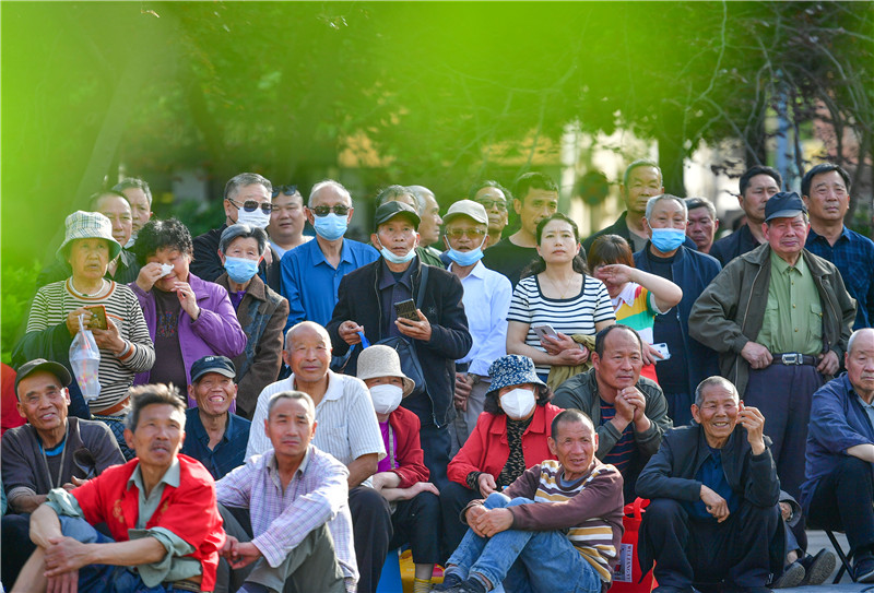 “河洛欢歌·广场文化月”活动开幕