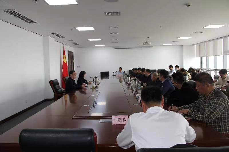 省住房城乡建设厅召开首批选派青年干部<br>到基层单位实践锻炼动员会
