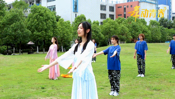 快！跟上这两所河南高校“时代感”满满的节拍，一起向未来！