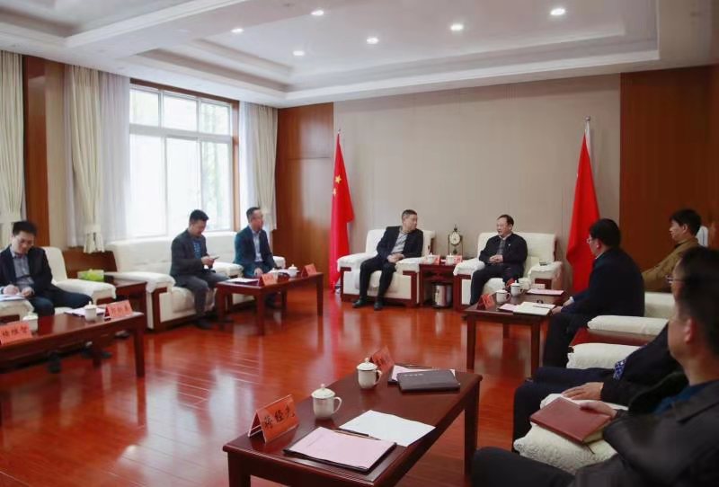 省政府国资委党委书记胡广坤会见华润集团河南区域首席代表陈国勇一行