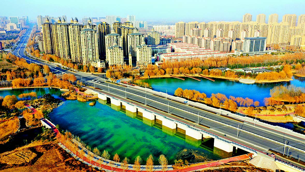 城水相依 风景迷人