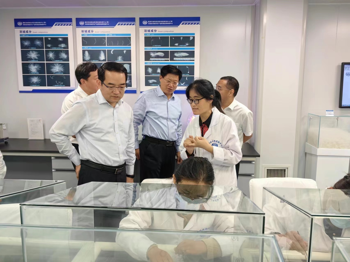孫巍峰到濮陽市調研鄉(xiāng)村建設、秋糧生產、資源化利用等工作