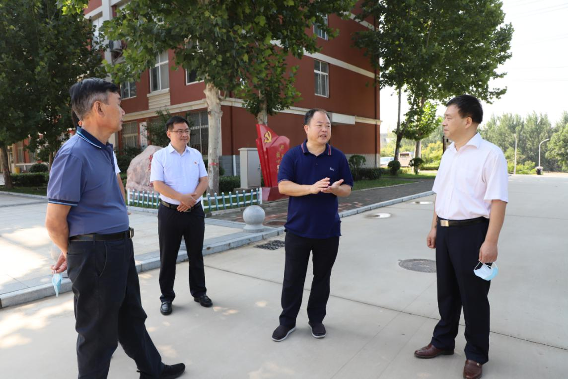 省教育厅二级巡视员李培俊到高校检查开学准备工作
