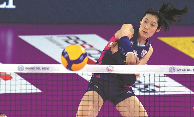 Zhuper-star's return lifts Team China