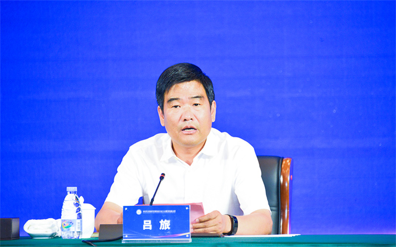 河南省星级饭店从业人员服务技能竞赛在信阳正式开幕 河南省星级饭店从业人员服务技能竞赛在信阳正式开幕